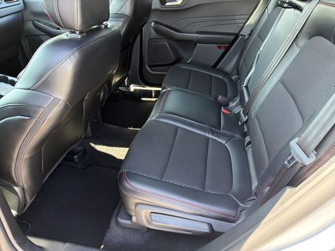 Used 2025 Ford Escape ST-Line AWD/4WD image 30