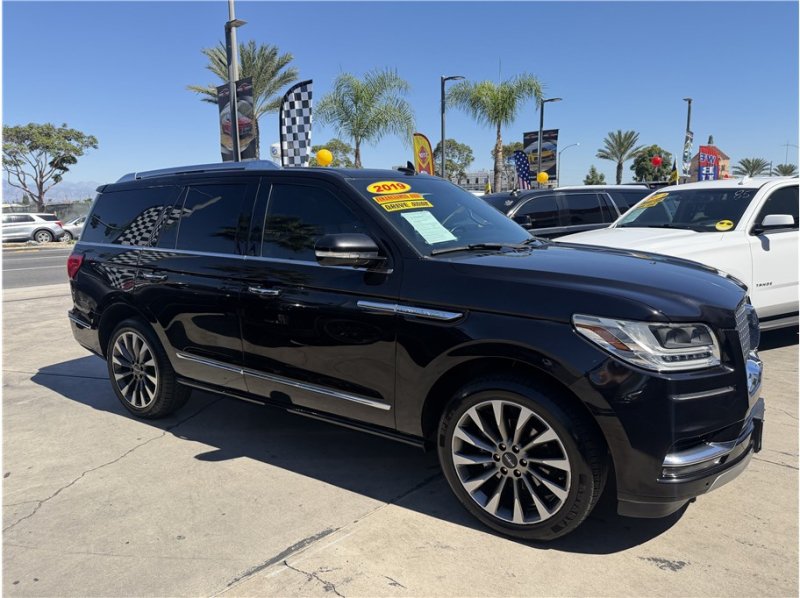 Used 2019 Lincoln Navigator Select RWD image 56
