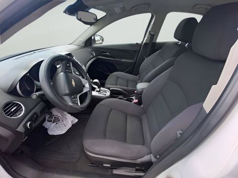 Used 2014 Chevrolet Cruze LT FWD image 19