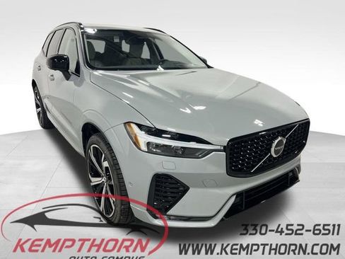 Used 2025 Volvo XC60 B5 Ultra w/ Protection Package Premier image 1