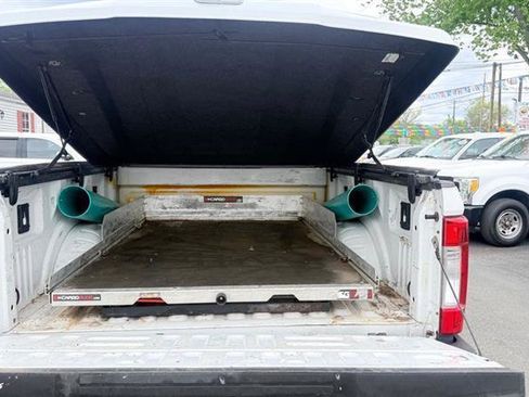Used 2017 Ford F250 XL w/ Power Equipment Group AWD/4WD image 10