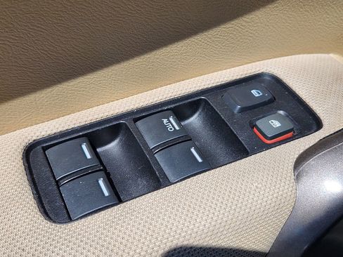 Used 2009 Honda CR-V LX image 15