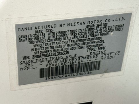 Used 2025 Nissan Kicks SV FWD image 12