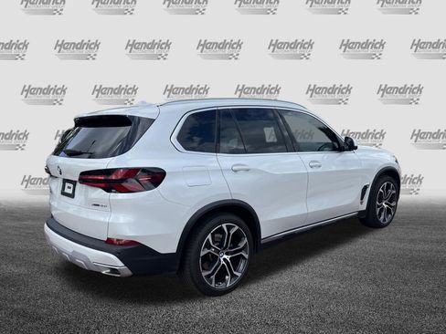 Used 2025 BMW X5 xDrive40i AWD/4WD image 10