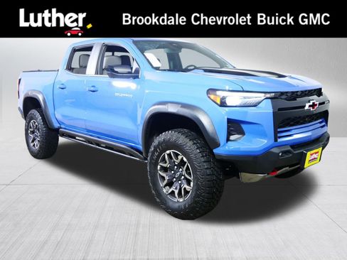 Used 2025 Chevrolet Colorado ZR2 w/ Technology Package image 1