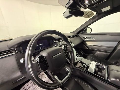 Used 2019 Land Rover Range Rover Velar R-Dynamic SE image 9