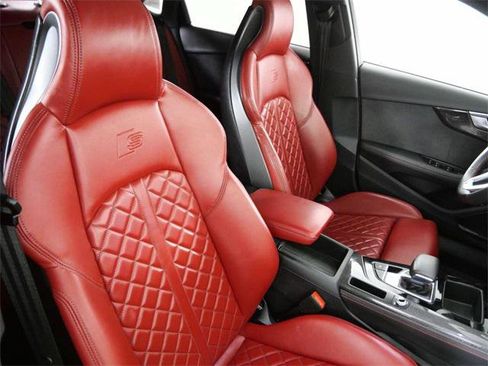 Used 2023 Audi S4 Premium Plus w/ Premium Plus Package image 12