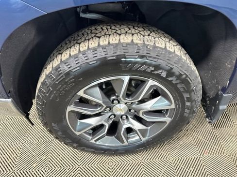 Used 2023 Chevrolet Silverado 1500 LT image 10