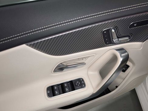 Certified 2025 Mercedes-Benz CLA 250 4MATIC image 35