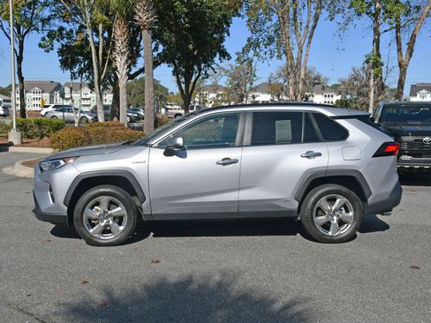 Used 2020 Toyota RAV4 Limited image 2