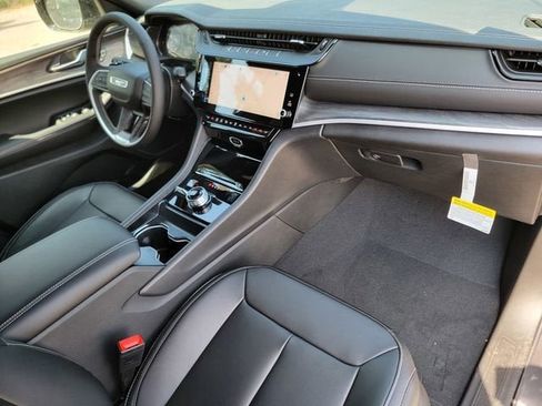 New 2026 Jeep Grand Cherokee L Limited AWD/4WD image 25