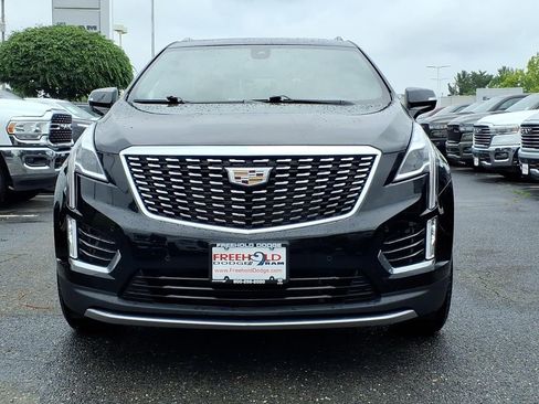 Used 2021 Cadillac XT5 Premium Luxury AWD/4WD image 2