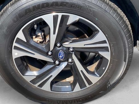 Used 2024 Subaru Crosstrek 2.0i Premium AWD/4WD image 28