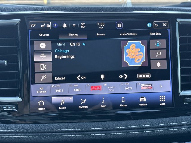 Used 2023 Chrysler Pacifica Limited w/ Uconnect Theater Family Group AWD/4WD image 24