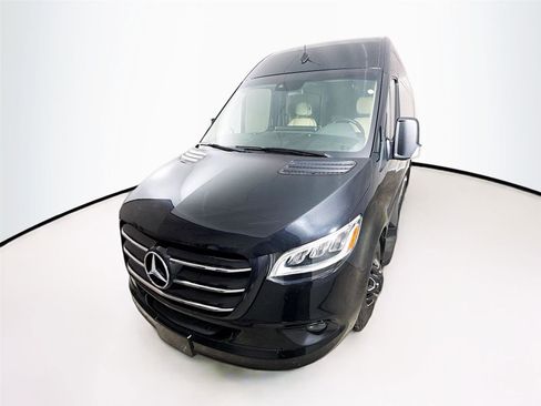 Used 2021 Mercedes-Benz Sprinter 3500 image 15