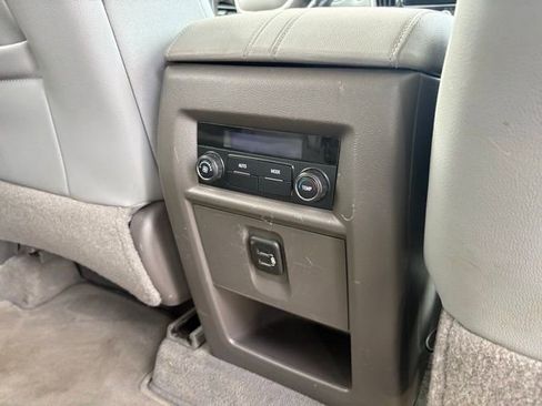 Used 2020 Chevrolet Traverse LT AWD/4WD image 32