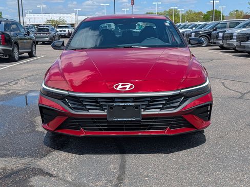 Certified 2025 Hyundai Elantra Sport FWD image 8