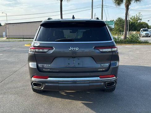 Used 2022 Jeep Grand Cherokee L Overland w/ Luxury Tech Group IV AWD/4WD image 5