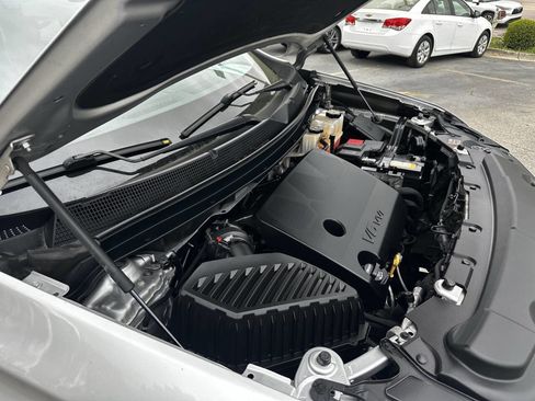 Used 2018 Chevrolet Traverse LT image 40