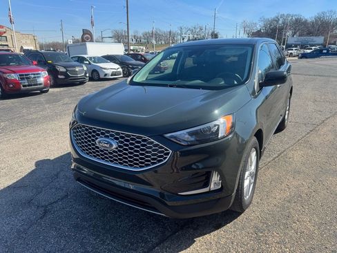 Certified 2024 Ford Edge SEL w/ Convenience Package image 2