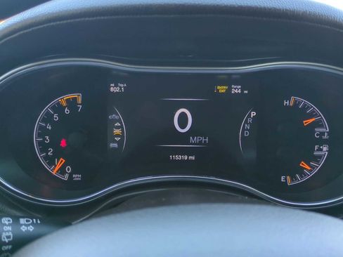 Used 2019 Jeep Grand Cherokee Overland image 11