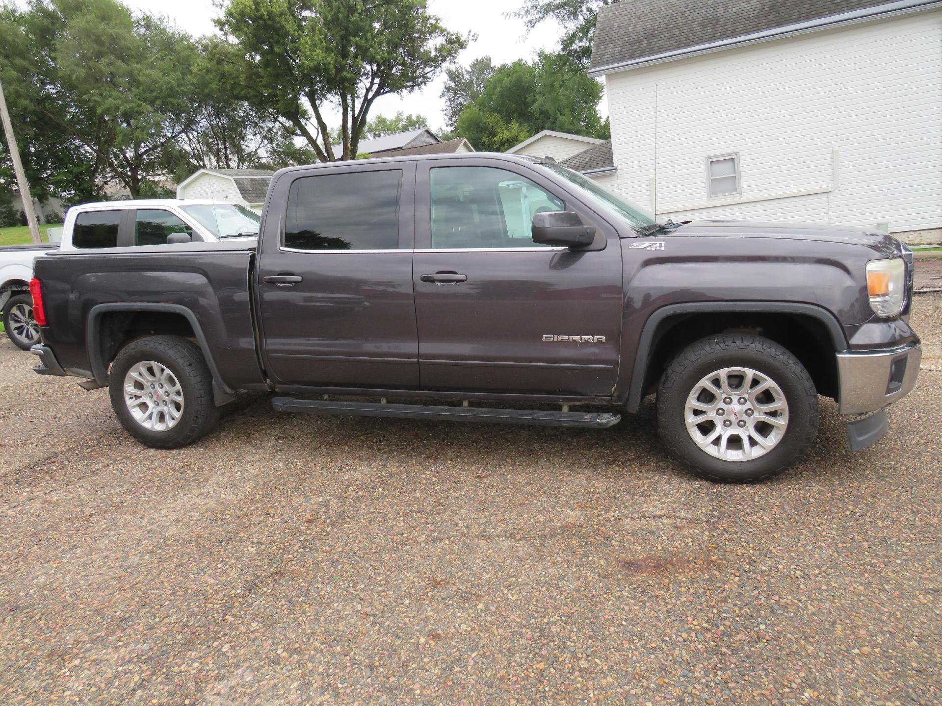 Used 2014 GMC Sierra 1500 SLE w/ SLE Value Package AWD/4WD image 13