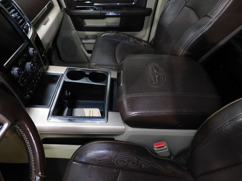 Used 2015 RAM 3500 Laramie Longhorn image 34