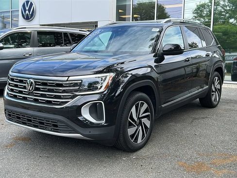 Used 2026 Volkswagen Atlas SEL AWD/4WD image 3