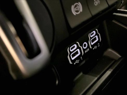 Used 2024 RAM 2500 Limited AWD/4WD image 29