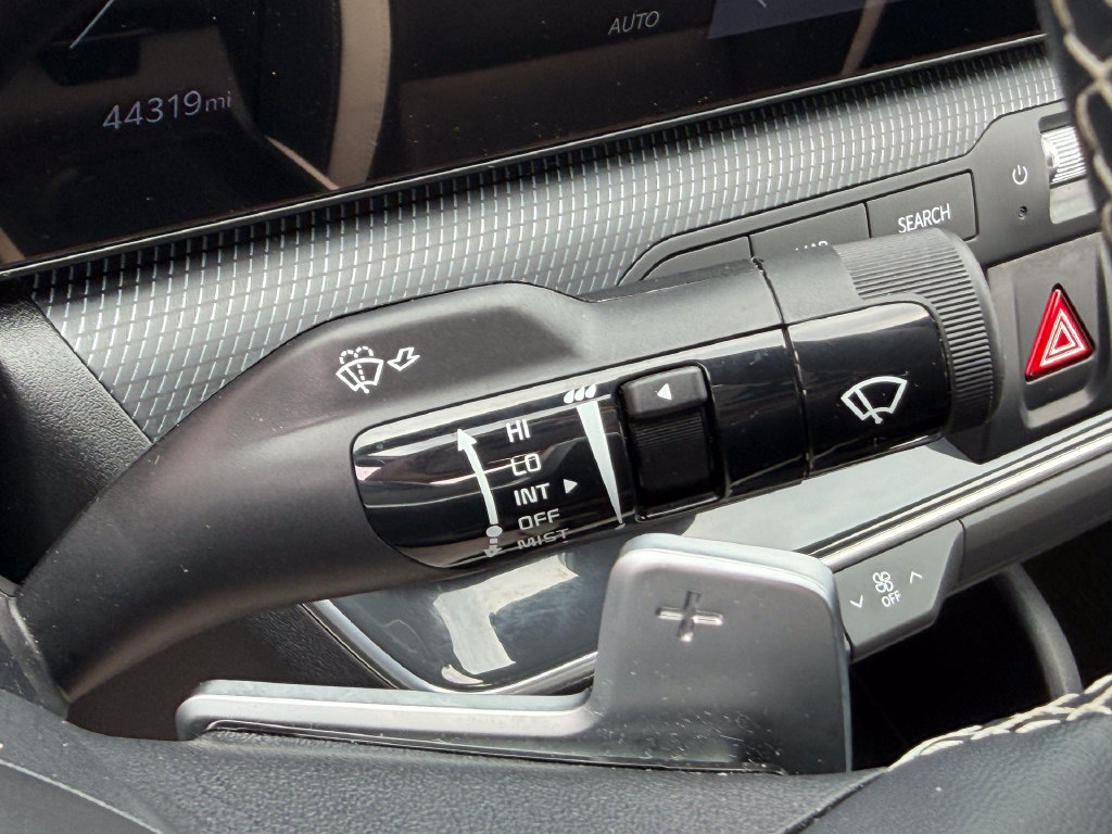 Used 2025 Kia K4 GT-Line w/ GT-Line Premium Package FWD image 35