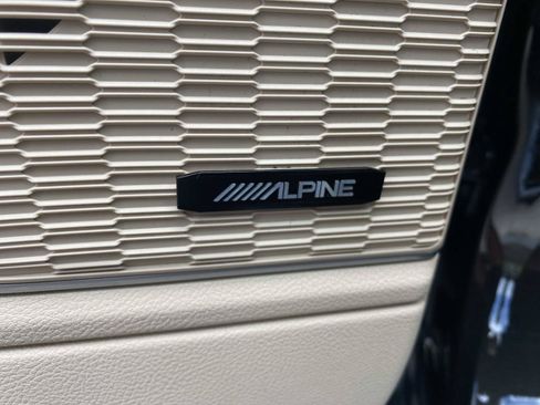 Used 2023 Jeep Grand Cherokee 4WD 4xe image 23