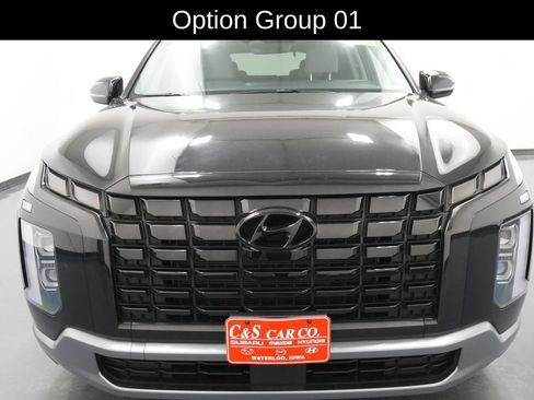 Used 2024 Hyundai Palisade SEL FWD image 2