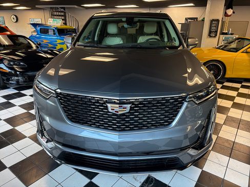 Used 2021 Cadillac XT6 Premium Luxury image 2