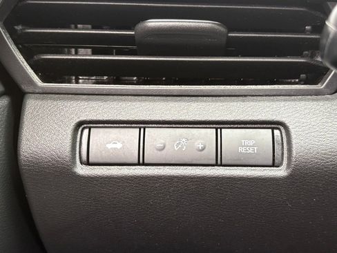 Certified 2025 Nissan Altima 2.5 SV image 16