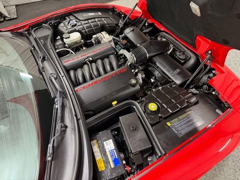 Used 2000 Chevrolet Corvette Base w/ Roof Pkg image 23