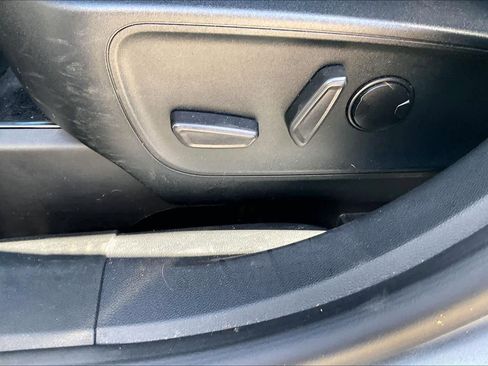 Used 2021 Ford Escape SE w/ Convenience Package FWD image 31