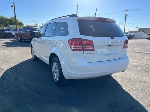 Used 2018 Dodge Journey SE image 7