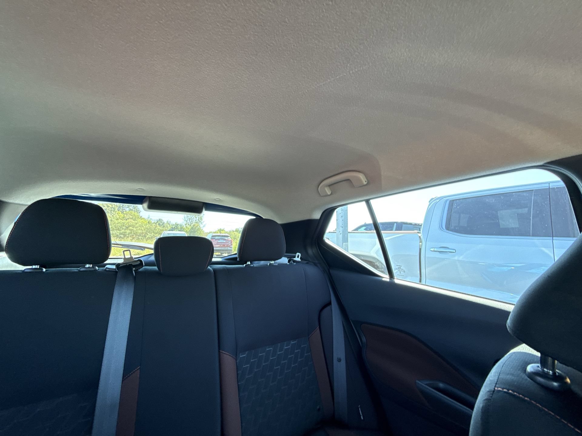 Used 2023 Nissan Kicks SR FWD image 12