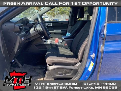 Used 2020 Ford Explorer XLT w/ Comfort Package AWD/4WD image 9