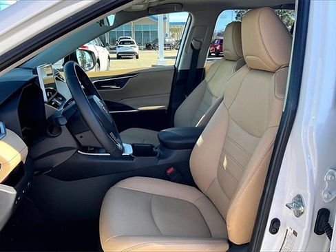 Used 2025 Toyota RAV4 XLE Premium w/ Weather Package image 18