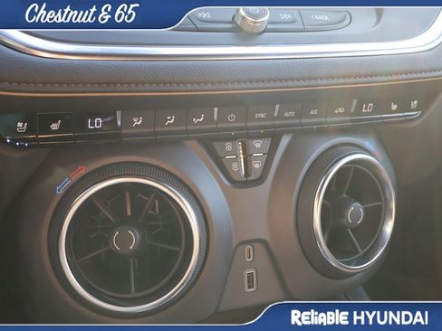 Used 2022 Chevrolet Blazer Premier w/ Enhanced Convenience Package AWD/4WD image 37