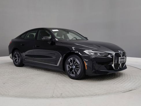 Used 2023 BMW i4 eDrive35 w/ Premium Package image 37