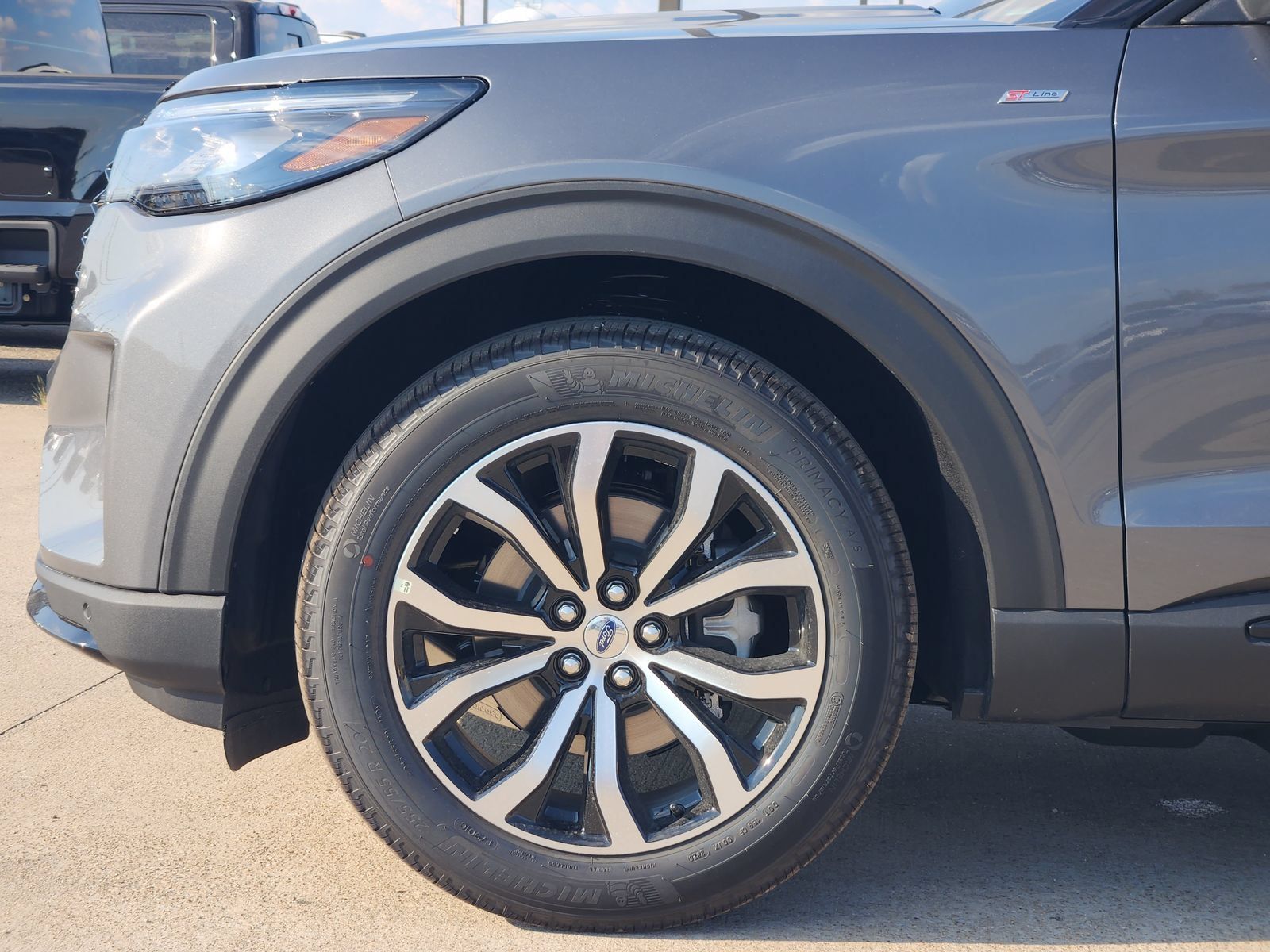 New 2027 Ford Explorer ST-Line RWD image 9