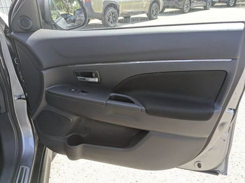 Used 2024 Mitsubishi Outlander Sport LE AWD/4WD image 39