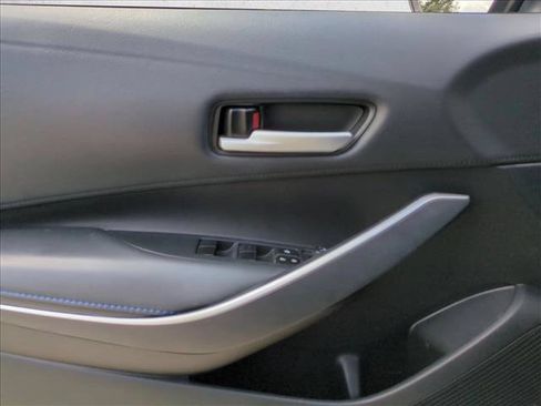 Used 2020 Toyota Corolla SE FWD image 11