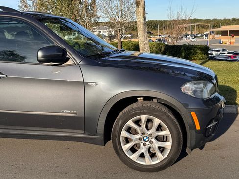 Used 2011 BMW X5 xDrive35i image 16