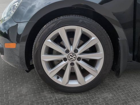 Used 2013 Volkswagen Golf TDI FWD image 29
