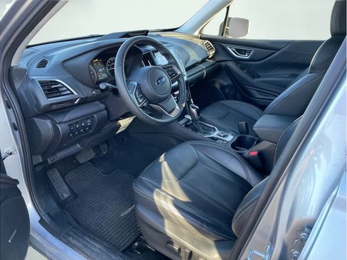 Used 2023 Subaru Forester Touring w/ Popular Package #3 AWD/4WD image 9