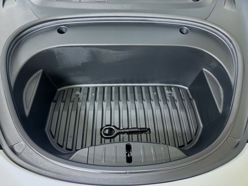 Used 2021 Tesla Model 3 Standard Range Plus image 34