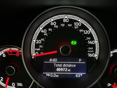 Used 2018 Volkswagen Beetle 2.0T Coast w/ Coast Lighting Package FWD image 26
